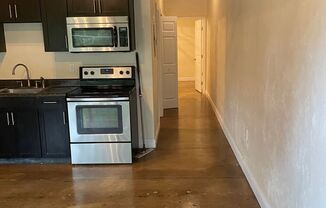 2 beds, 1 bath, 670 sqft, $1,100, Unit 219