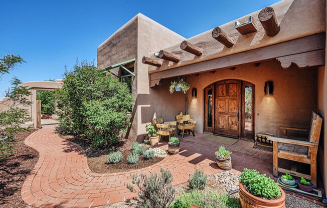 Stunning Home on the Old Raven Crest Farm