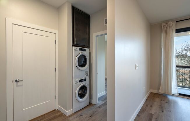 2 beds, 2 baths, 1,115 sqft, $2,160, Unit 408