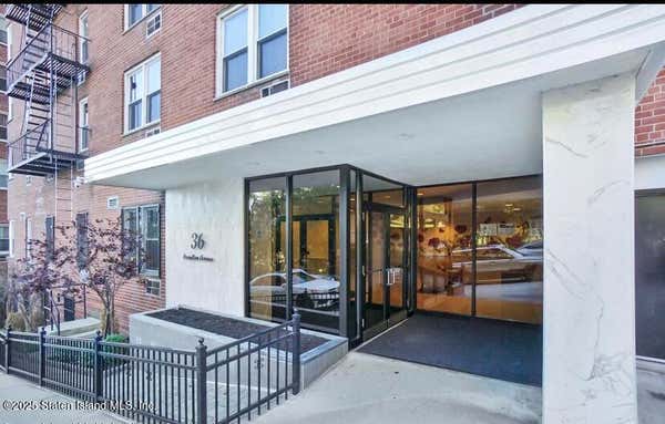 36 HAMILTON AVE