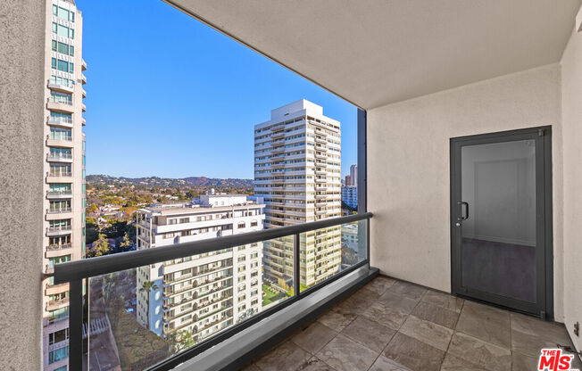 3 beds, 4 baths, 2,814 sqft, $18,000, Unit PH1505