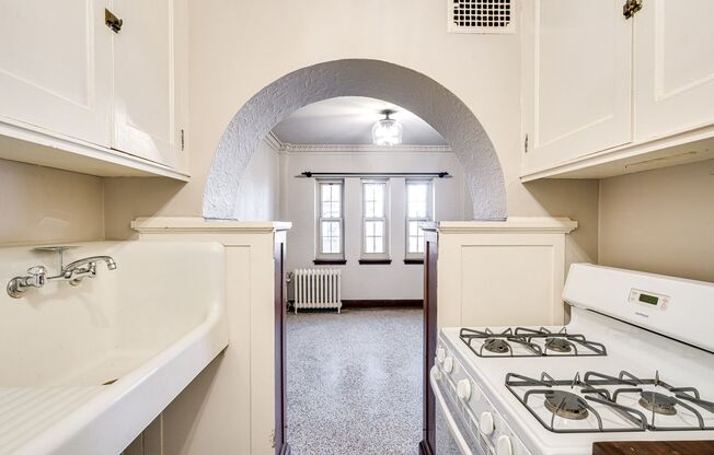 1 bed, 1 bath, 600 sqft, $999, Unit 103