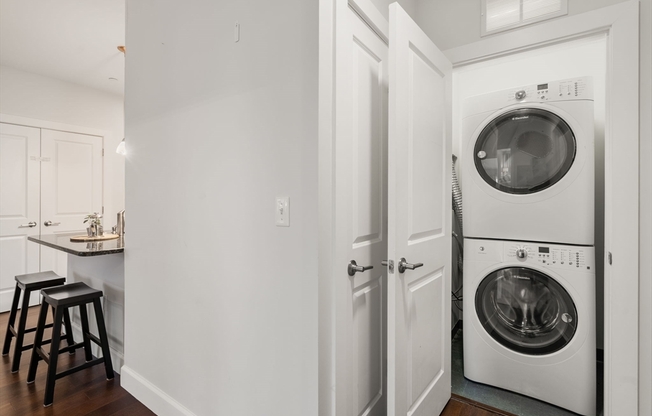 1 bed, 1 bath, 757 sqft, $3,000, Unit 304