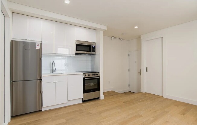 7 RIVINGTON ST