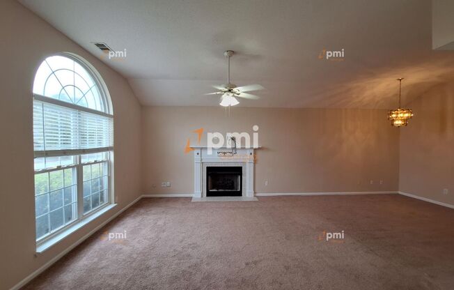 204 WESTCLIFF CTR ST