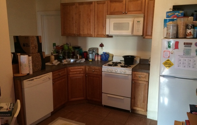1 bed, 1 bath, 650 sqft, $1,195, Unit 4827-D2