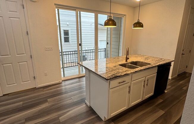 Newly Built Duplex Townhome Available in Aurora