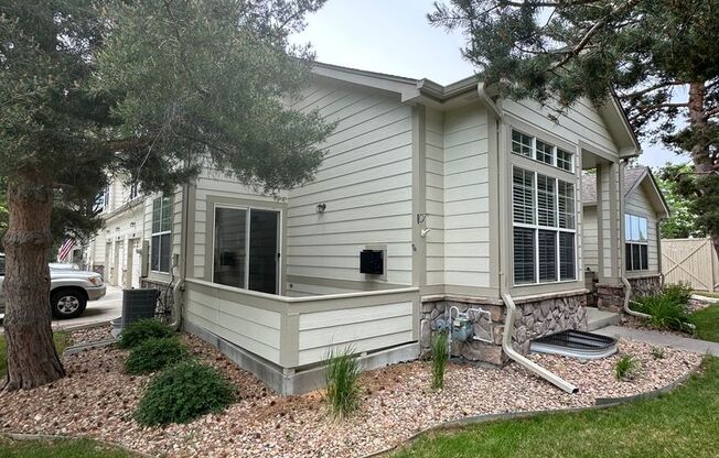 Beautiful 2BD/2.5BA Lafayette Home!