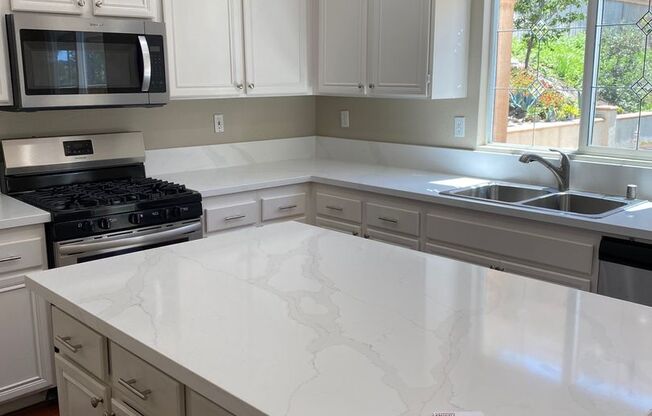 Executive 4 BR/ 2.5 BA Single Family Home in Otay Ranch
