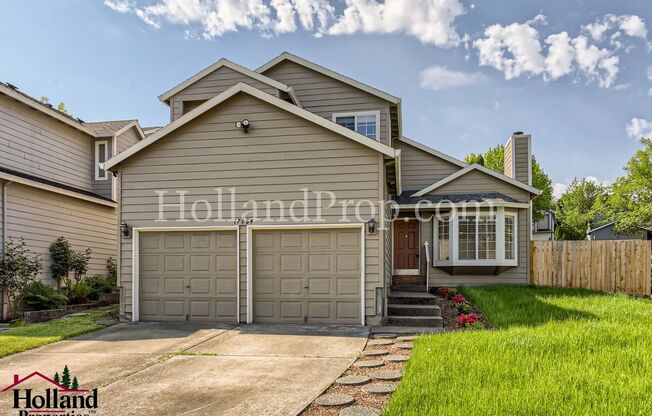 Bright & Spacious 4-Bedroom Home – Freshly Painted and Full of Light!