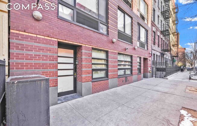 315 E 105 ST