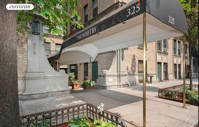 1 bed, 1 bath, $3,700, Unit 318