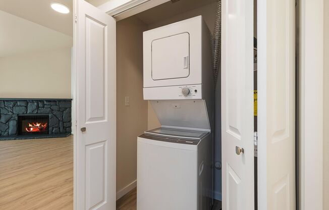 1 bed, 1 bath, 570 sqft, $2,350, Unit 42