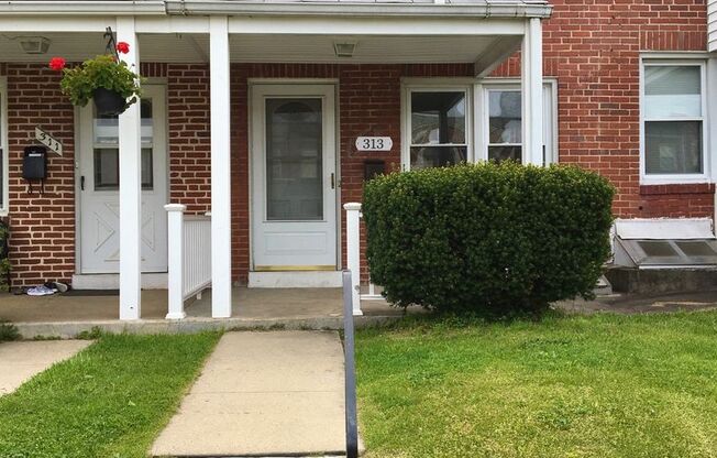 Charming 3 Bedroom/2 Bath Townhome in Baltimore, MD!