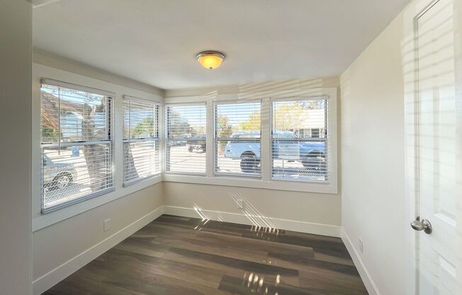 Refinished 3 Bedroom Seaside Cutie - Available July 1st 2025
