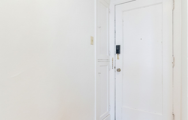 Studio, 1 bath, 382 sqft, $1,495, Unit 811