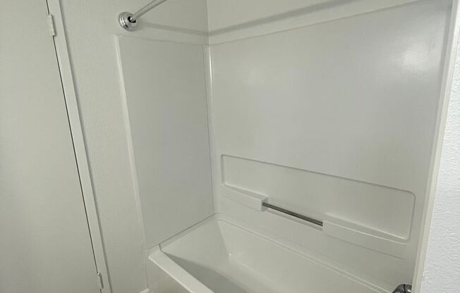 1 bed, 1 bath, 625 sqft, $1,610, Unit 286