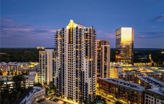 2bd/2bth in sought after Grandview Condominiums in the heart of Buckhead!
