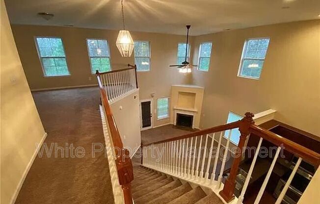 3 beds, 2.5 baths, 1,662 sqft, $2,145