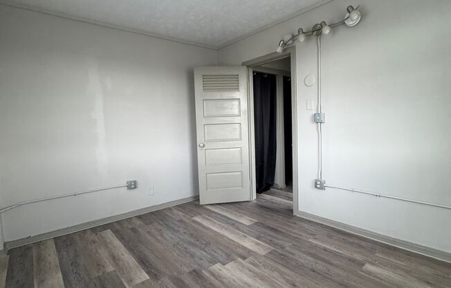 2 beds, 1 bath, 525 sqft, $1,190, Unit 100-123