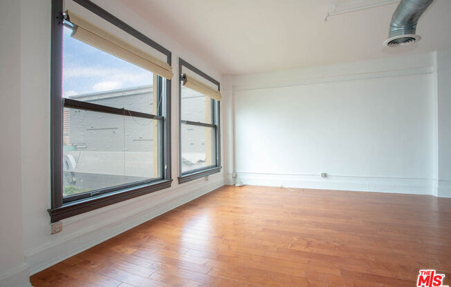 Studio, 1 bath, 760 sqft, $2,250, Unit 714