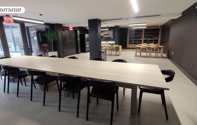 2 beds, 2 baths, $5,175, Unit 14J