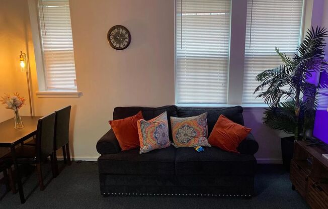 2 beds, 1 bath, 622 sqft, $1,260, Unit 109