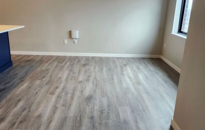 2 beds, 2 baths, 1,028 sqft, $1,700, Unit 403