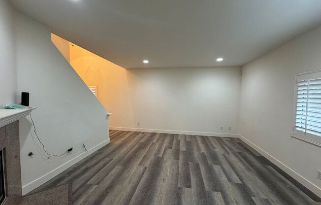 13358 Ramona Blvd, #B