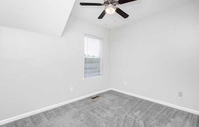 2 beds, 2 baths, 970 sqft, $1,350