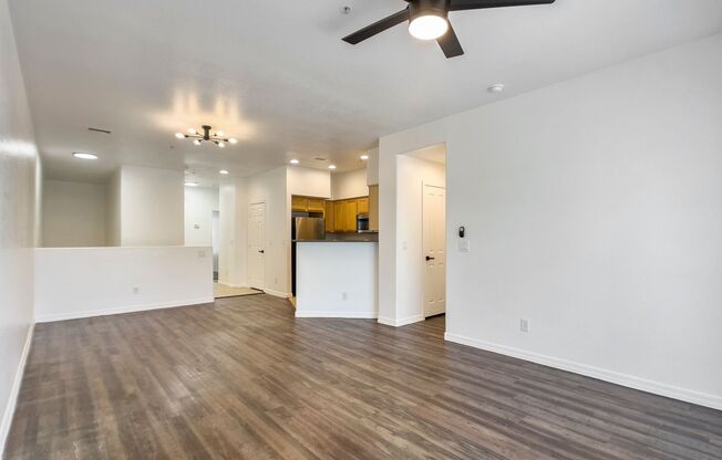 3 beds, 2 baths, 1,352 sqft, $1,795, Unit 215