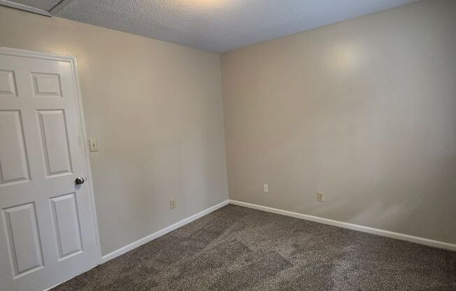1 bed, 1 bath, 500 sqft, $925, Unit 1984