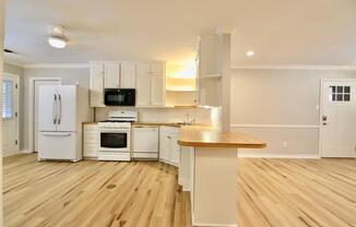 413 FULTON ST