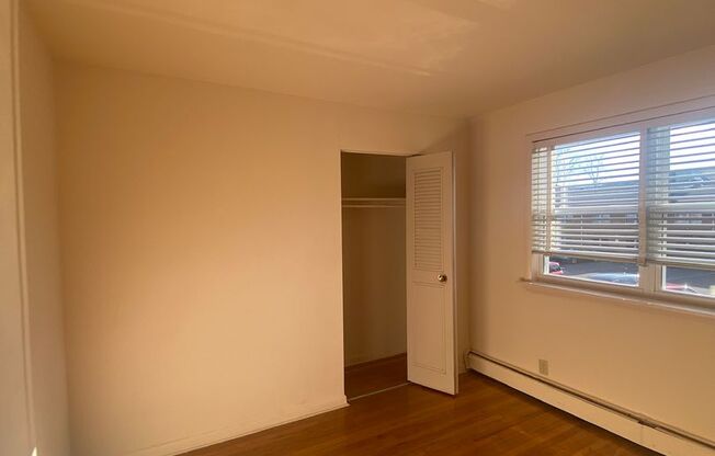 2 beds, 2 baths, 884 sqft, $1,495, Unit K-31