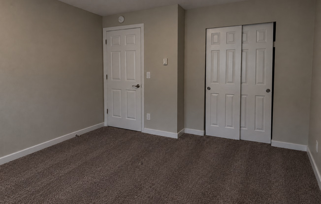 Carlynn Apartments