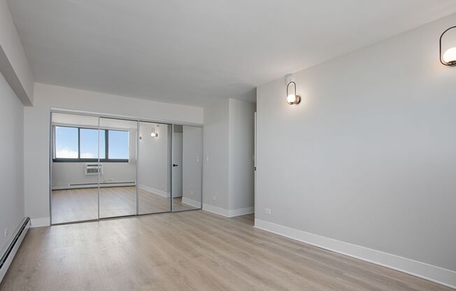 3 beds, 1.5 baths, 1,001 sqft, $3,500, Unit 28E