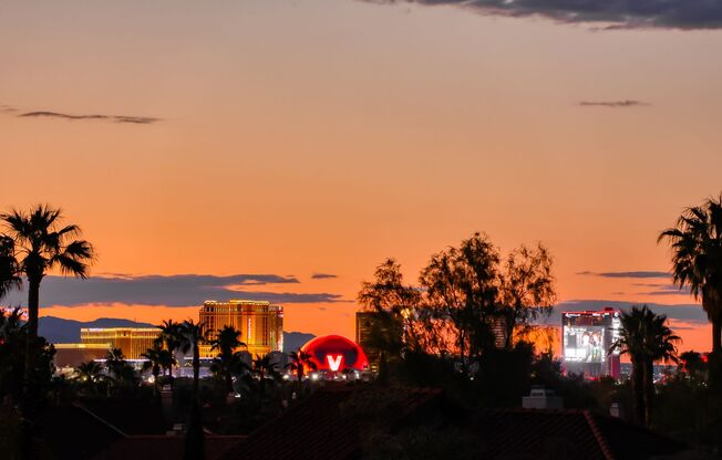 Stunning Green Valley, Guard Gated Community, Pool Home!