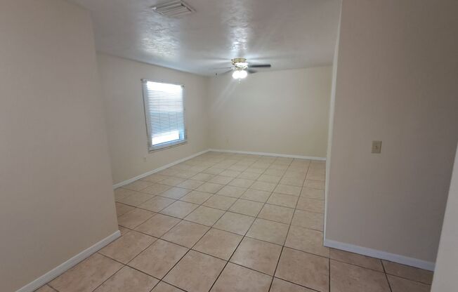 RECENTLY REDUCED!!! Cozy Home Close to Downtown Fort Myers 3BR 1BA
