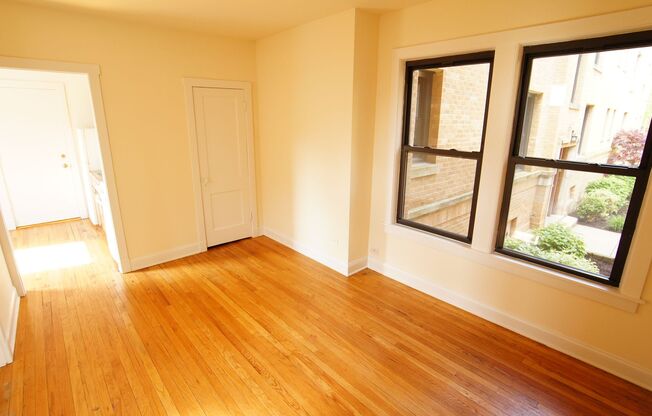 Studio, 1 bath, 395 sqft, $1,395, Unit 2649.51S
