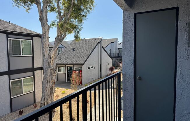 2 beds, 2 baths, 950 sqft, $2,860, Unit 1551O