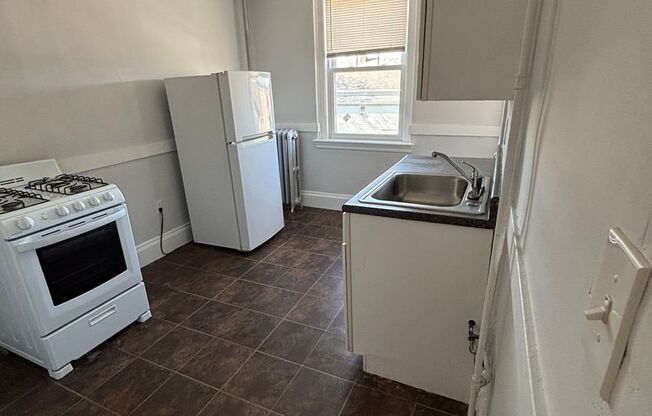 Studio, 1 bath, $1,950, Unit 208 Main Street #42