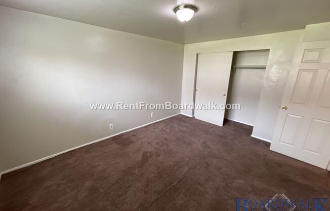 2 beds, 1 bath, 800 sqft, $1,149, Unit 4626 Carnegie Tech St #2