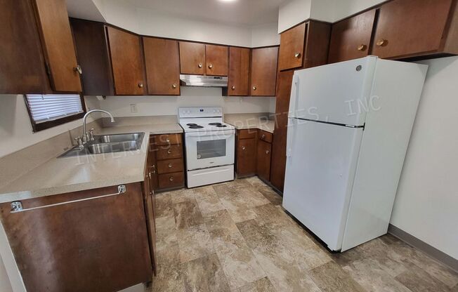 2 beds, 1 bath, 800 sqft, $1,550, Unit 2051-A