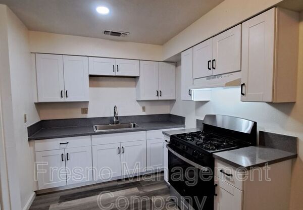 4422 E SIERRA MADRE AVE
