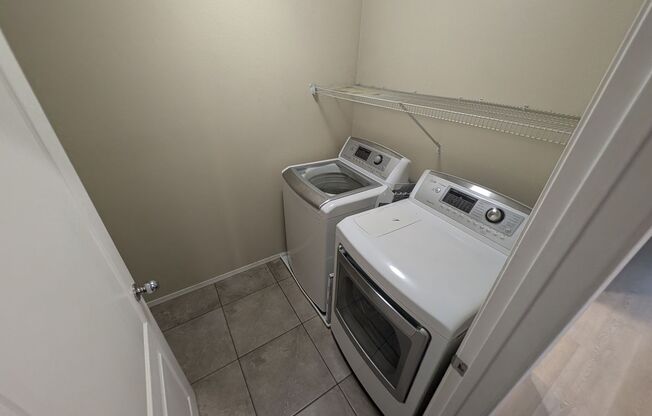 4 beds, 2.5 baths, $2,400
