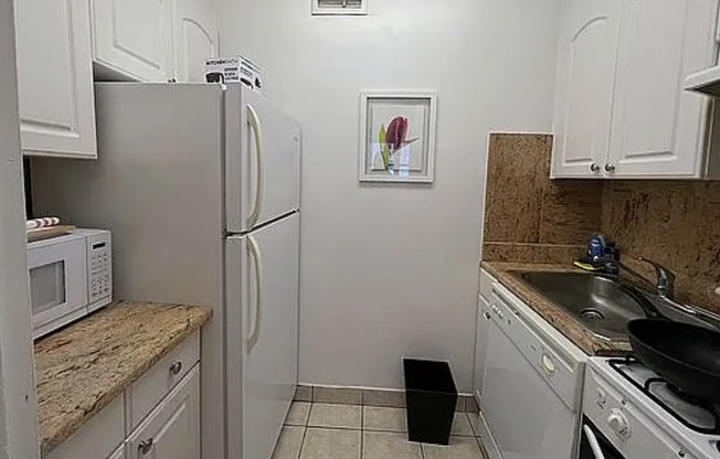1 bed, 1 bath, 500 sqft, $3,350, Unit 31A