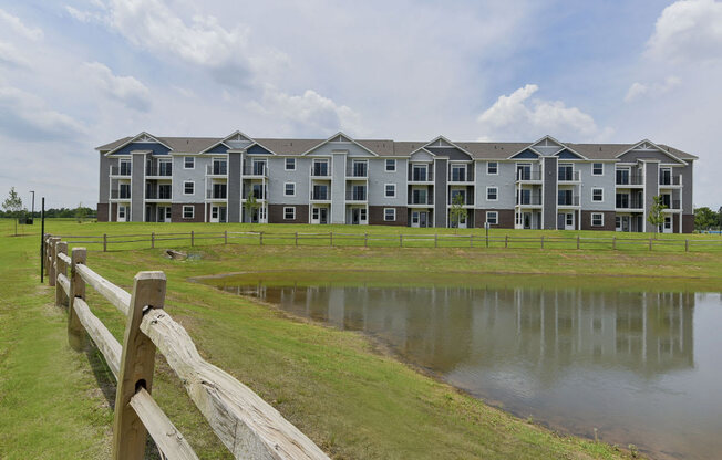 Pond Views at Dodson Pointe Apartment Homes in Rogers, AR