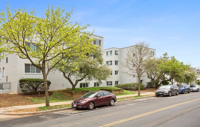 4 beds, 2 baths, 1,002 sqft, $4,950, Unit 117
