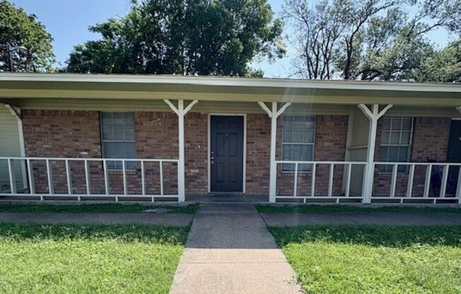 2632 Colonial