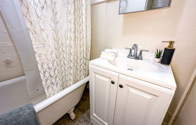 1 bed, 1 bath, 500 sqft, $1,550, Unit 403
